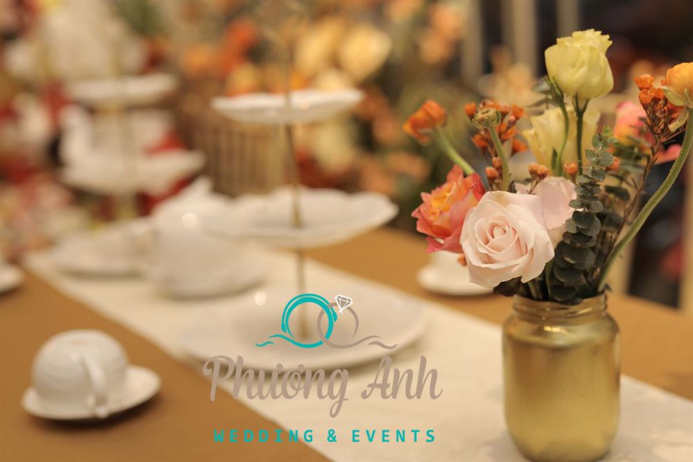 Mẫu trang trí tiệc cưới ấm cúng cho cô dâu Quỳnh Anh, chú rể Văn Quang