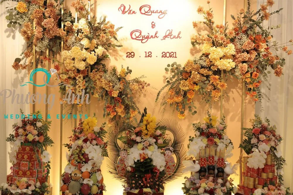 Mẫu trang trí tiệc cưới ấm cúng cho cô dâu Quỳnh Anh, chú rể Văn Quang