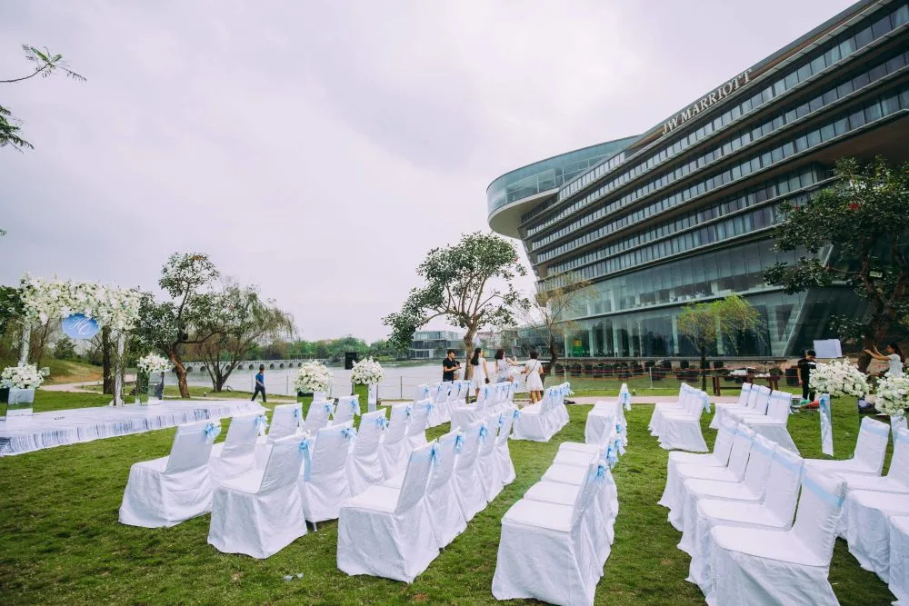khách sạn tổ chức tiệc cưới tại Hà Nội
