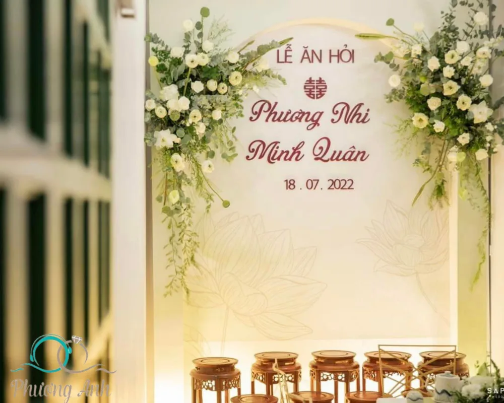 Phông nền tiệc ăn hỏi tư gia
