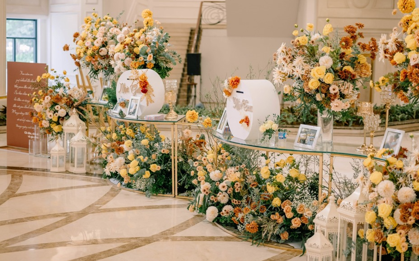 trang trí tiệc cưới mùa thu