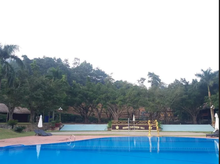 Bể bơi tại Paragon Hill Resort Ba Vì 