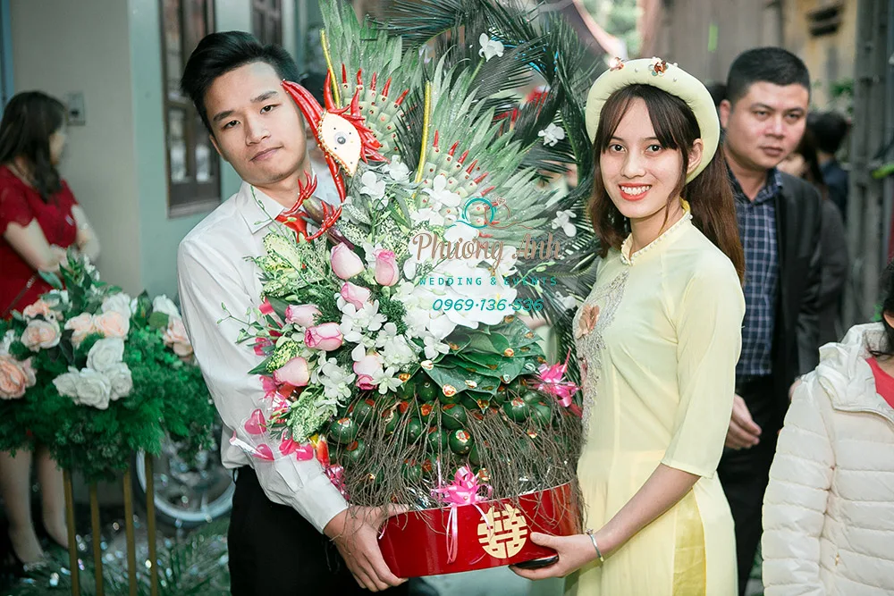 bưng mâm quả