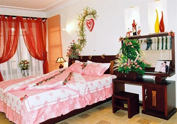 cách trang trí phòng cưới đơn giản