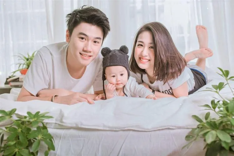 chụp ảnh gia đình kỷ niệm 1 năm ngày cưới
