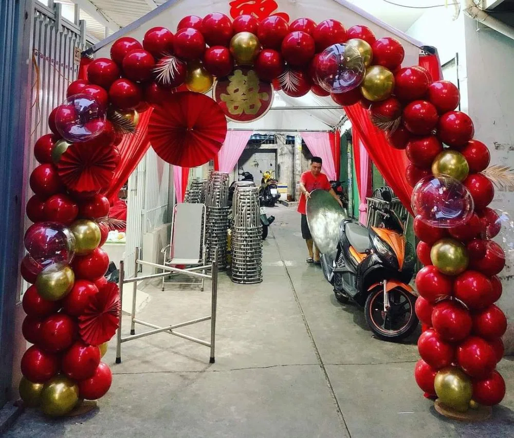 mẫu trang trí đám cưới màu đỏ