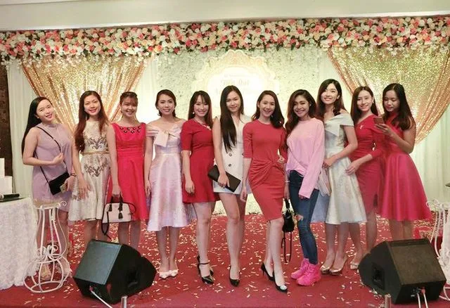 đi đám cưới nên mặc gì