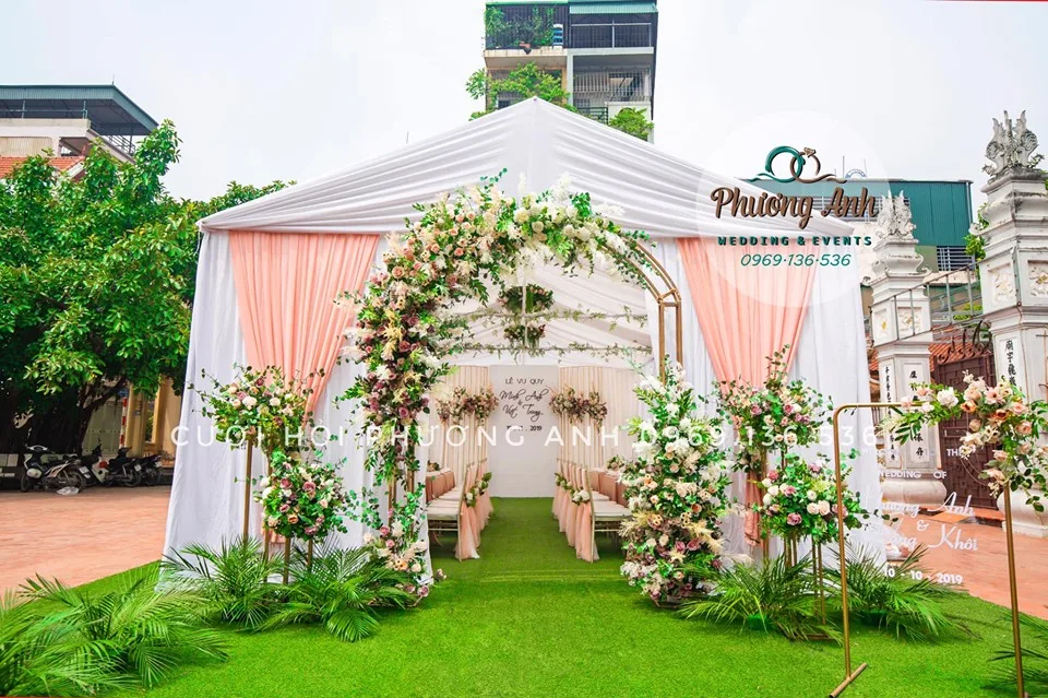 Rạp đám cưới tông trắng hồng ngọt ngào tại lễ vu quy cô dâu Minh Anh, chú rể Vũ Trung tại Phú Diễn, Bắc Từ Liêm dịch vụ cưới hỏi bắc từ liêm