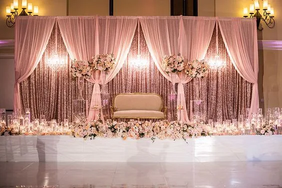 trang trí tiệc cưới màu hồng