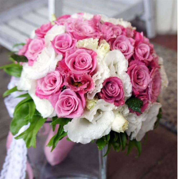 hoa hồng cưới cầm tay đẹp