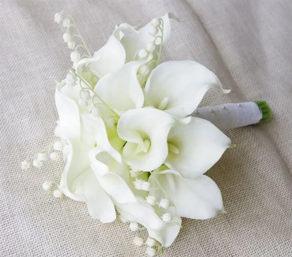 hoa rum cưới cầm tay đẹp