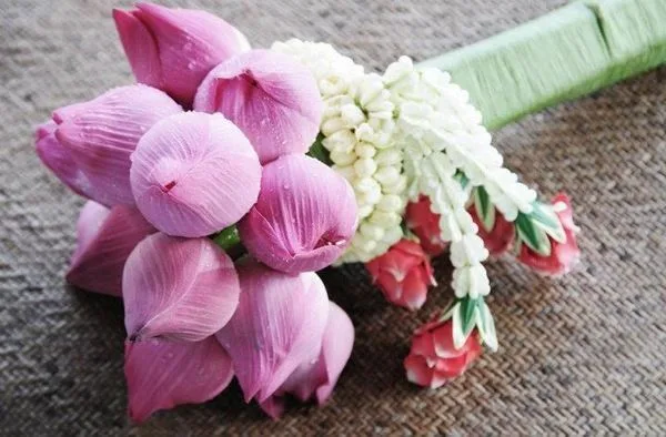 hoa sen cưới
