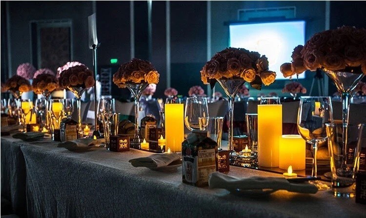 trang trí đám cưới màu vàng đồng
