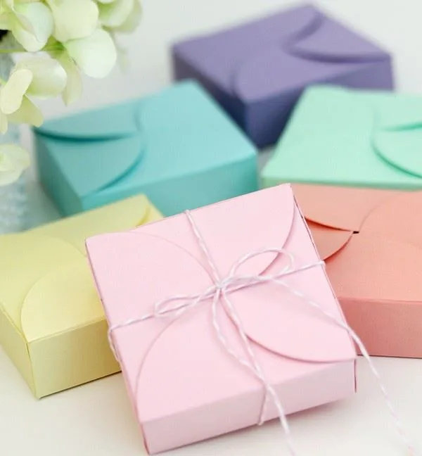 kỷ niệm 1 năm ngày cưới tặng quà gì