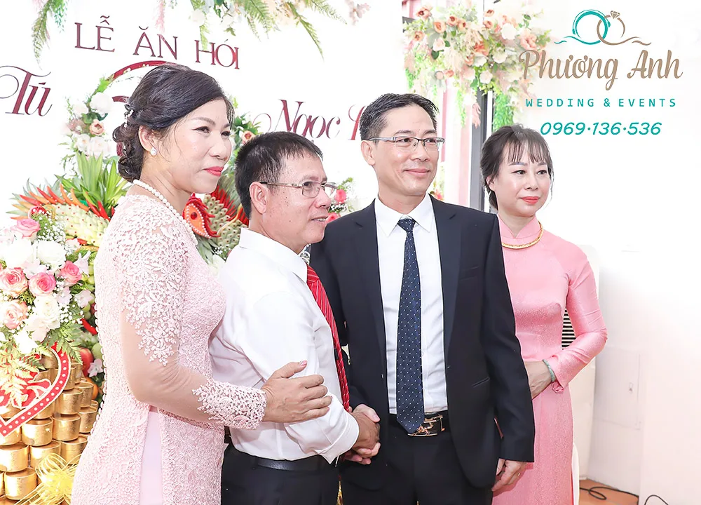 lễ ăn hỏi tú linh