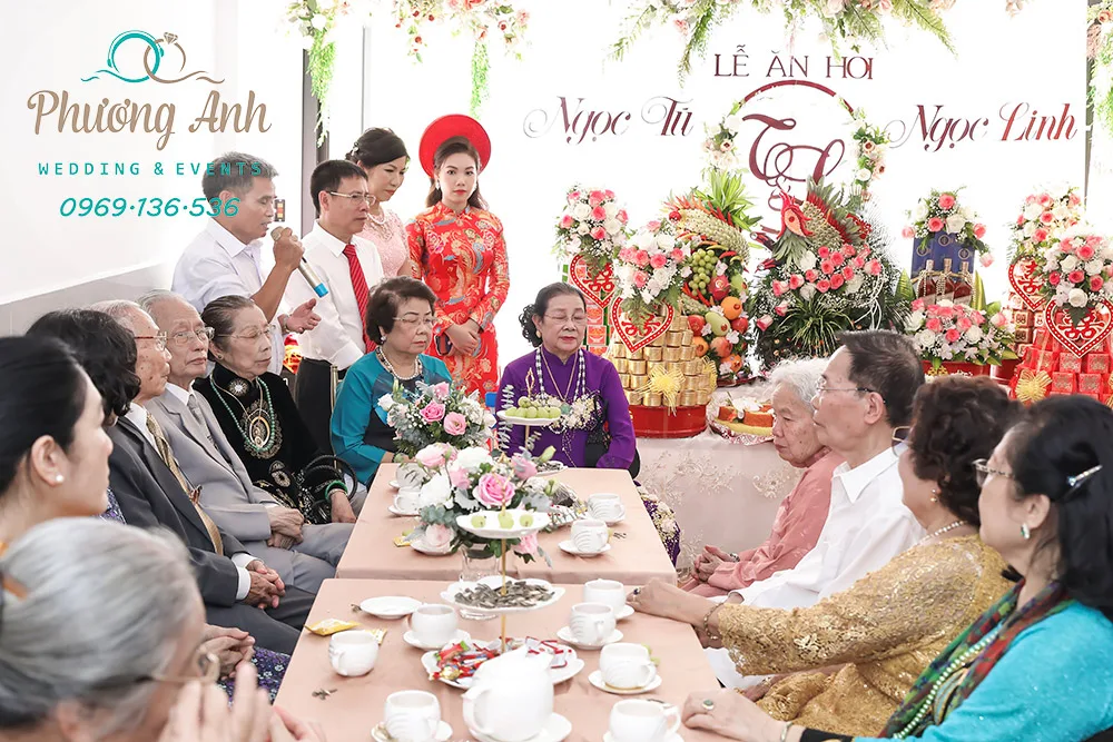 lễ ăn hỏi tú linh