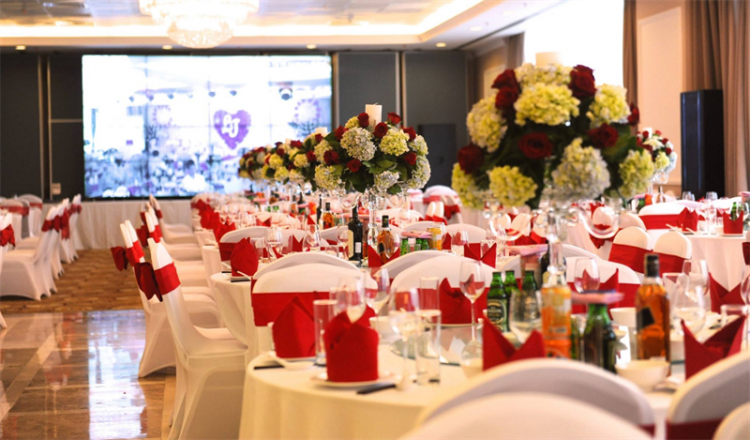 nam giới mặc gì khi đi đám cưới