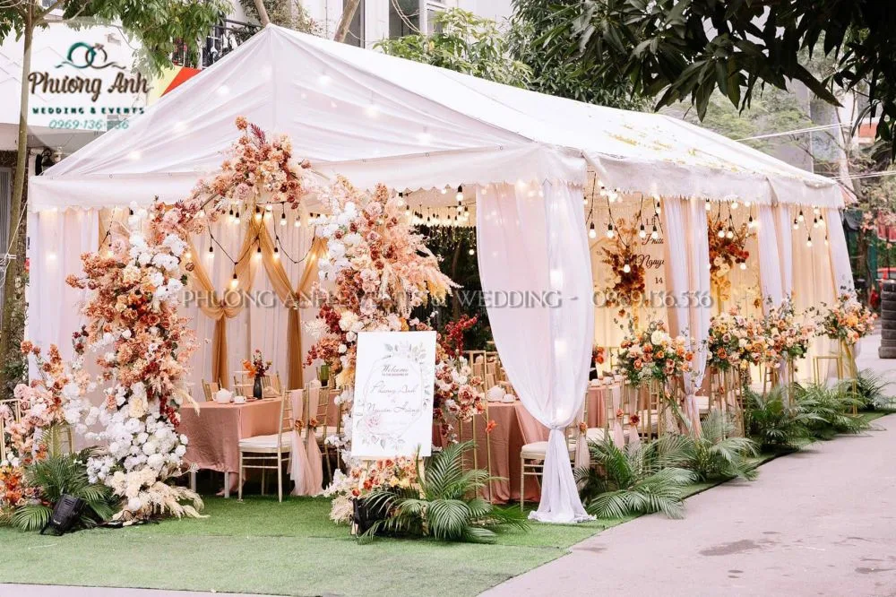 Rạp ăn hỏi được thiết kế bởi Phương Anh