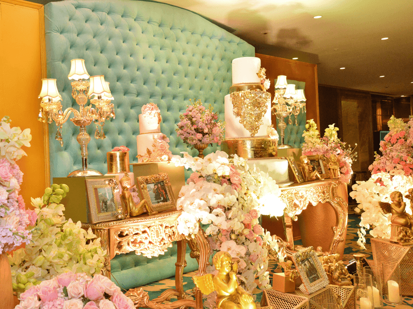 trang trí đám cưới màu vàng đồng