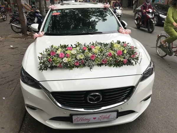 thuê xe cưới mazda