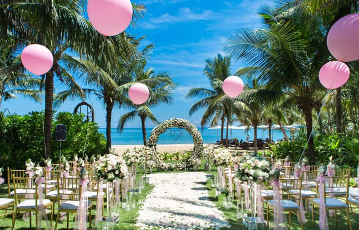 top mẫu trang trí đám cưới resort năm 2023
