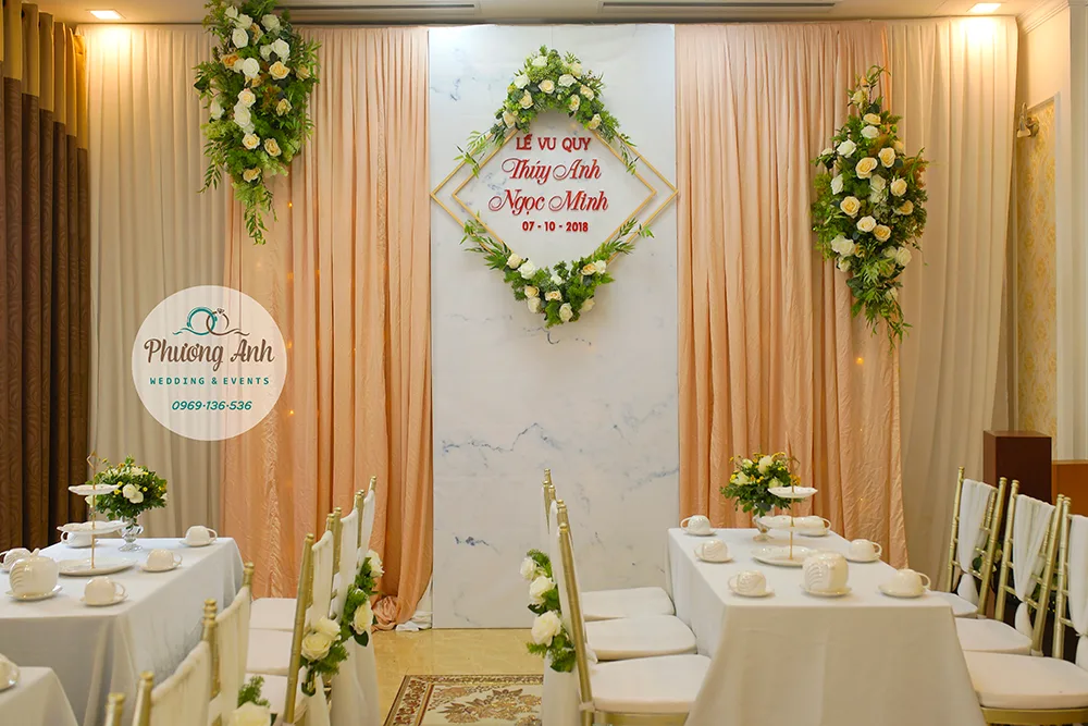 trang trí backdrop cưới giá rẻ