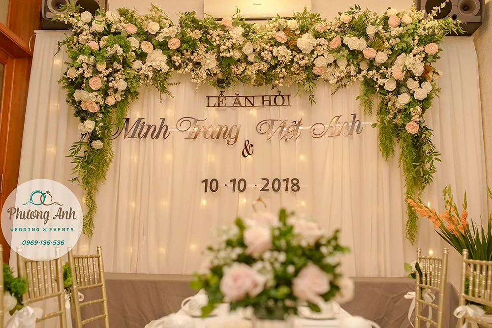 trang trí backdrop cưới