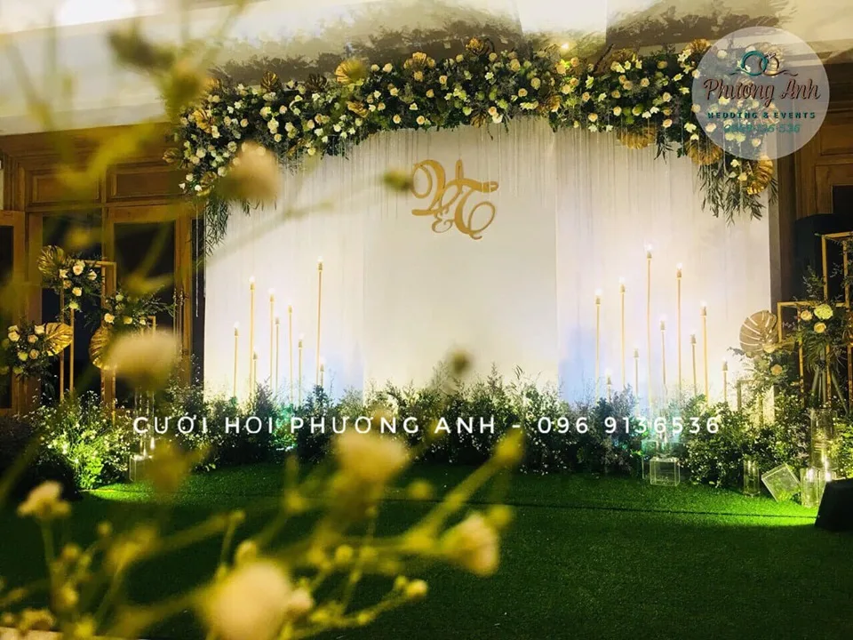 trang trí backdrop tiệc cưới