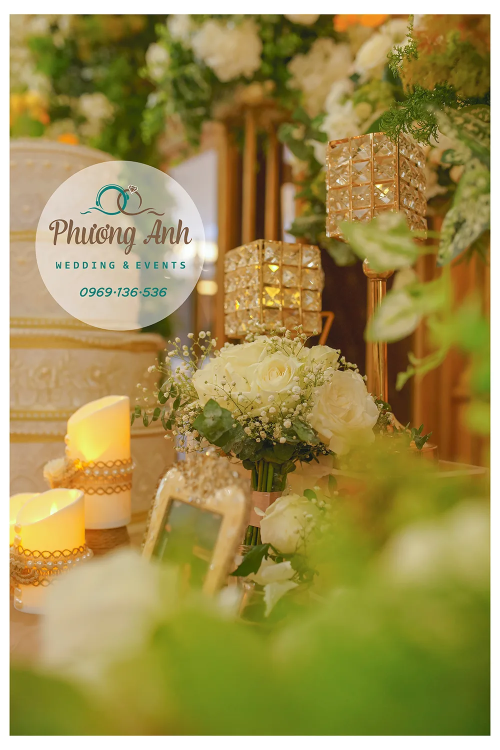 trang trí bàn gallery tiệc cưới