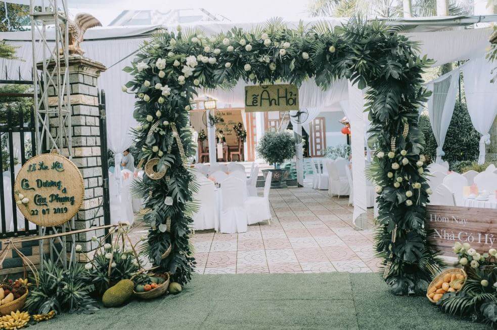 trang trí đám cưới bằng hoa sen