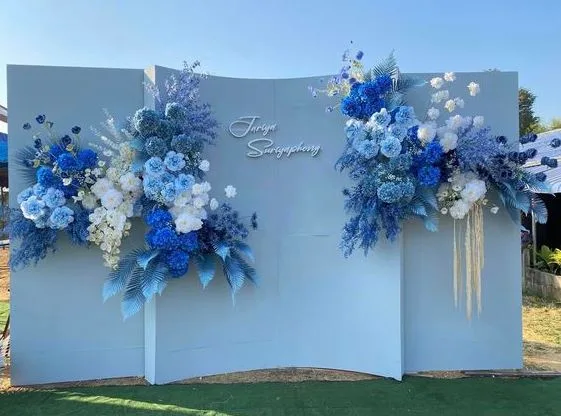 Backdrop trang trí đám cưới bằng hoa cẩm tú cầu