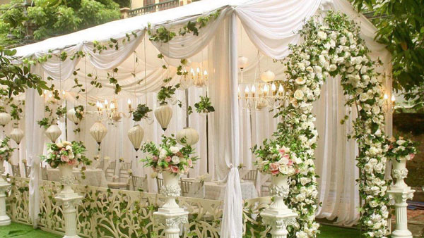 mẫu trang trí đám cưới concept hiện đại