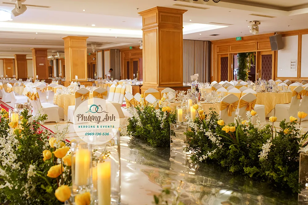 trang trí đám cưới khách sạn