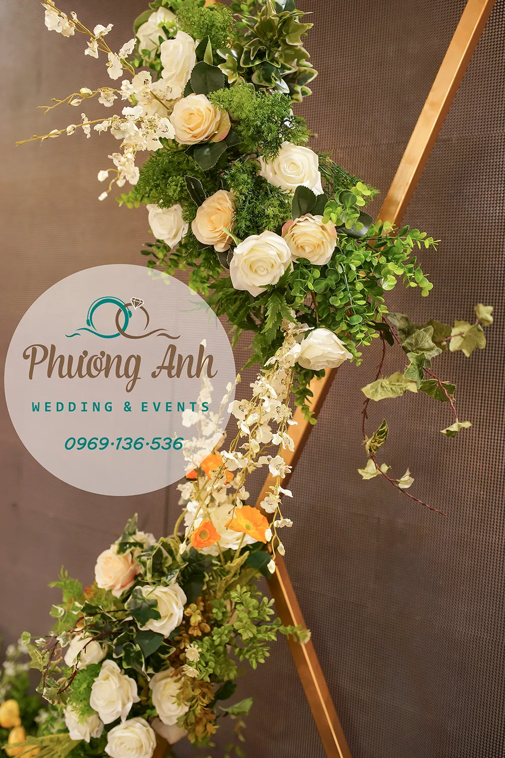 trang trí đám cưới khách sạn