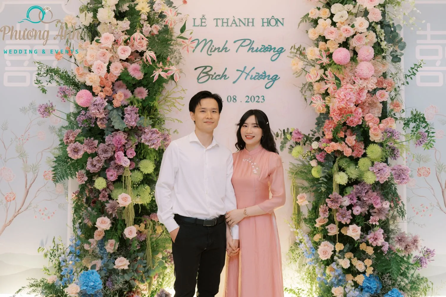Cô dâu chú rể ngày cưới