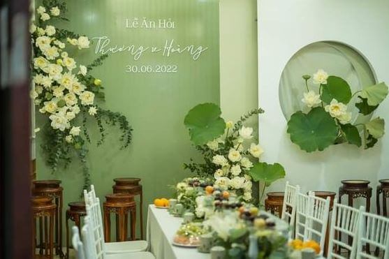 trang trí đám cưới bằng hoa sen với backdrop
