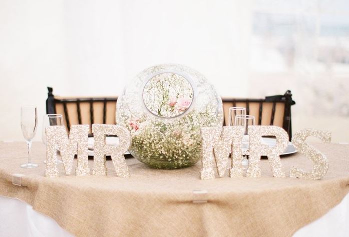 trang trí đám cưới bằng hoa baby đầy ấn tượng