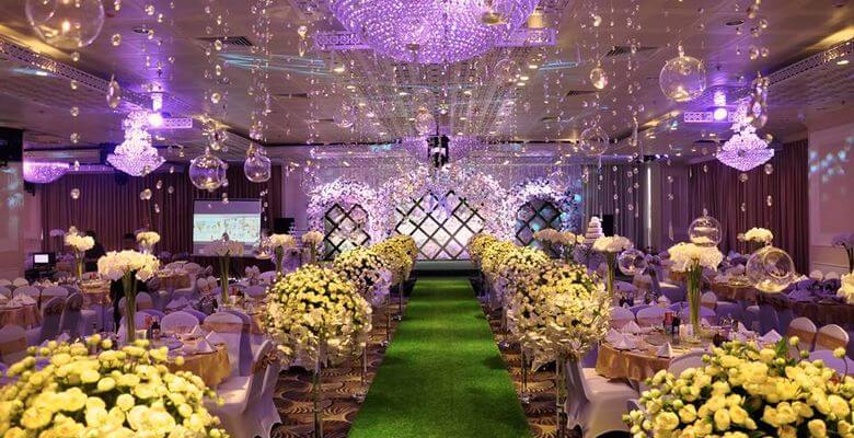 trang trí đám cưới nhà hàng, khách sạn năm 2023