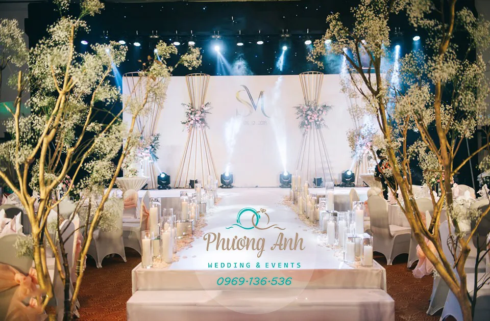 trang trí sân khấu tiệc cưới
