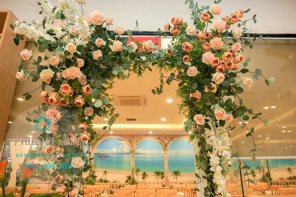 trang trí sảnh tiệc cưới nga thắng