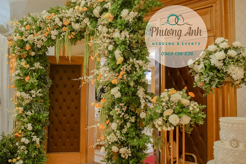 trang trí sảnh tiệc cưới