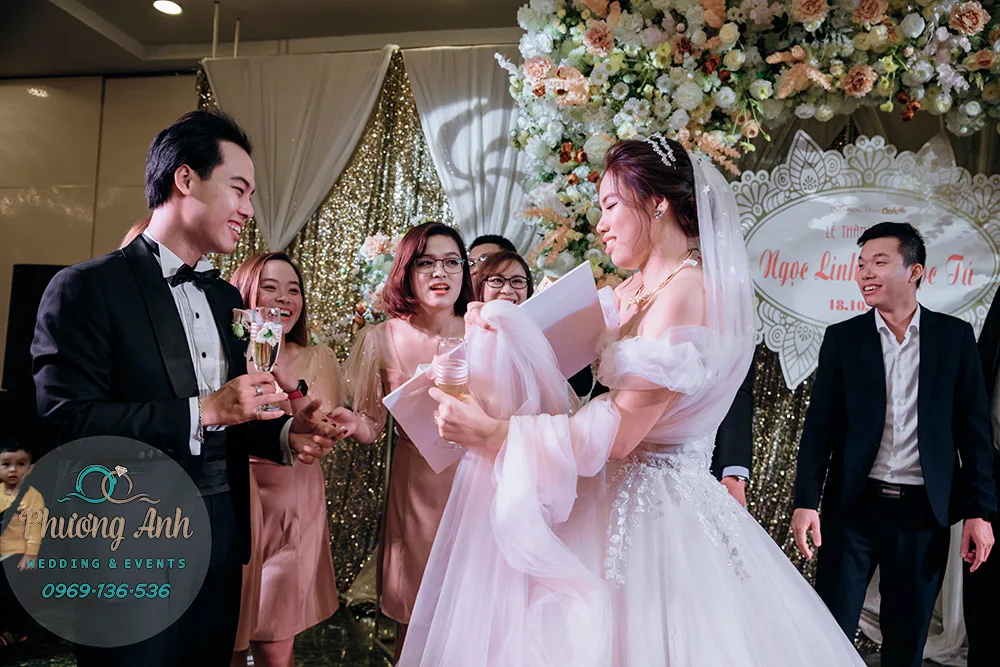 trang trí sảnh tiệc cưới