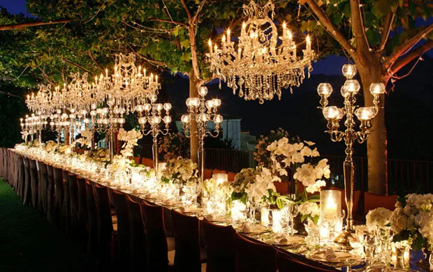 trang trí đám cưới màu vàng đồng