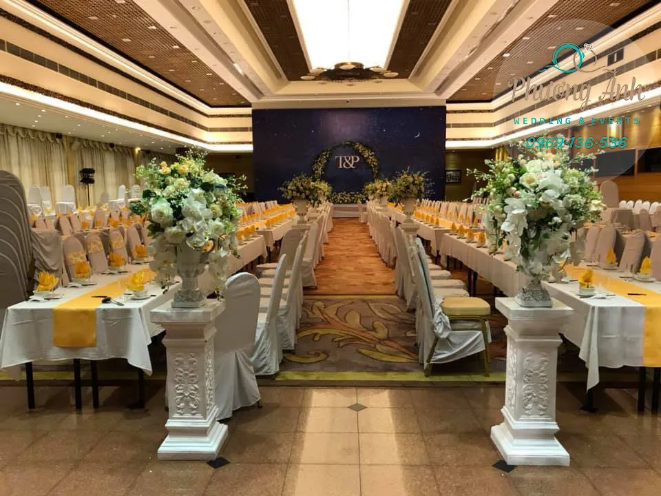 trang trí tiệc cưới khách sạn tại hoàng mai