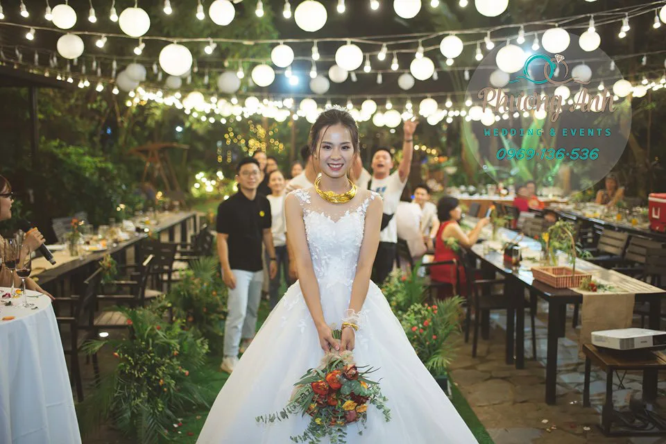 trang trí tiệc cưới nhà hàng sân vườn tại tây hồ
