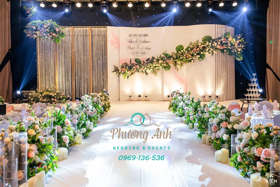 trang trí tiệc cưới tại khách sạn hồ tay