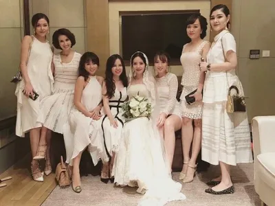 Mặc gì khi đi đám cưới: 1001 gợi ý cho nàng