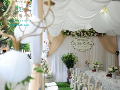 Lễ thành hôn của chú rể Duy Anh - cô dâu Thu Trang Lễ thành hôn của chú rể Duy Anh - cô dâu Thu Trang