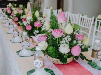 trang trí đám cưới bằng hoa sen