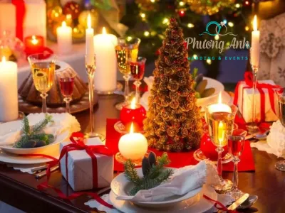 Ý tưởng trang trí đám cưới mùa giáng sinh ấm áp, lộng lẫy từ A - Z Ý tưởng trang trí đám cưới mùa giáng sinh ấm áp, lộng lẫy từ A - Z